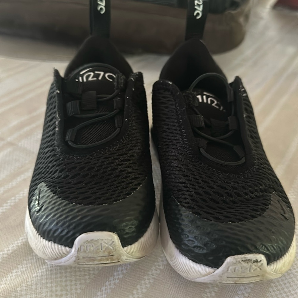 Black boys nike air 7